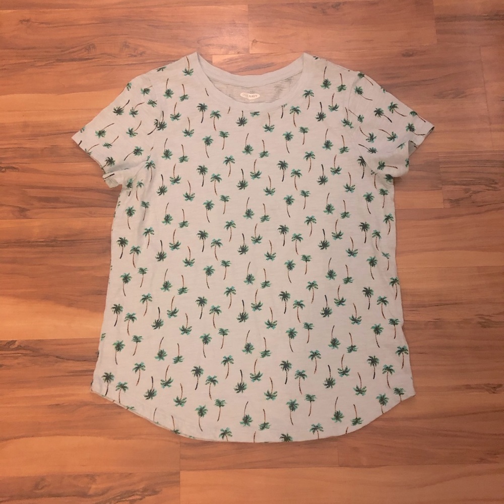 NWOT Old Navy Women’s Everywhere Palm Print Shirt